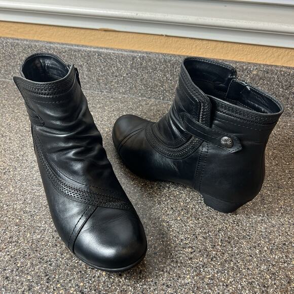 Rockport Black Leather Boots Womens 10 M Zip Up Heel Ankle Bootie Comfort Casual - Picture 1 of 10